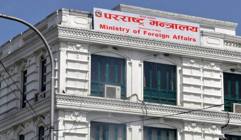 कुन कुन देशका अवैतनिक दूत भए बर्खास्त ?